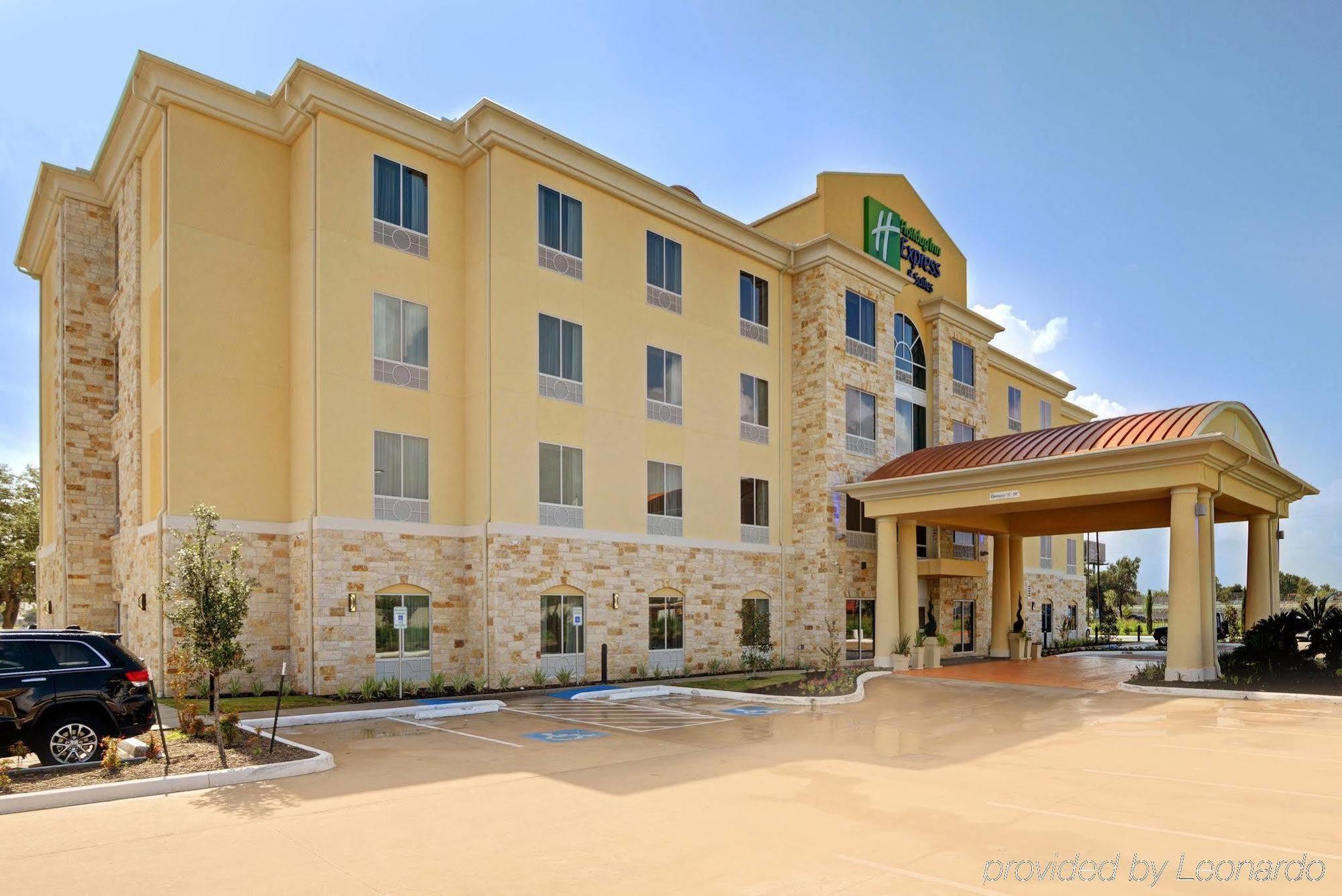 Holiday Inn Express & Suites Houston Northwest-Brookhollow By Ihg Exterior photo